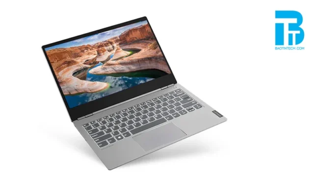 Laptop Lenovo ThinkBook màn hình hiển thị sắc nét cho công việc văn phòng